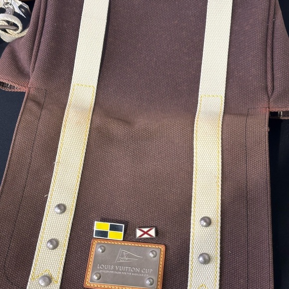 Louis Vuitton Antigua Besace PM - Picture 4 of 10